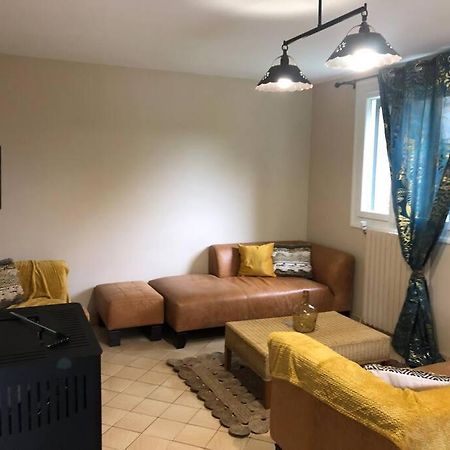 Maison Individuelle Laveissiere Экстерьер фото