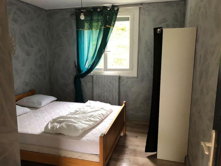 Maison Individuelle Laveissiere Экстерьер фото