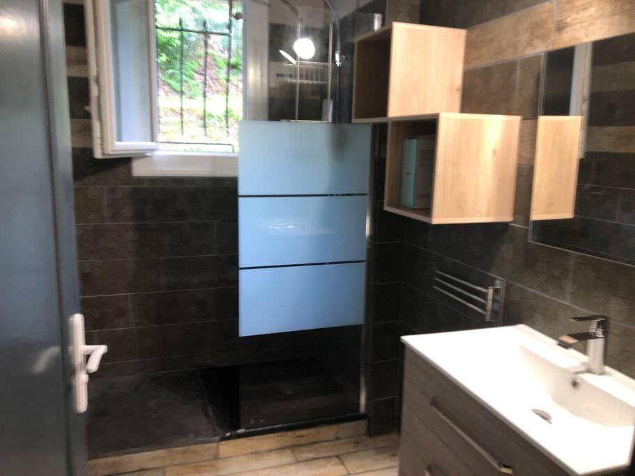 Maison Individuelle Laveissiere Экстерьер фото